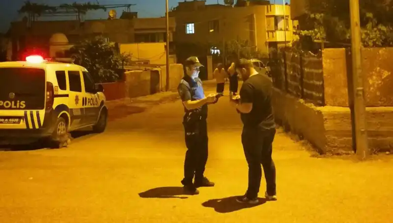 Husumetlilerinin Evine Ateş Açan Şahıs Polisi Peşine Taktı